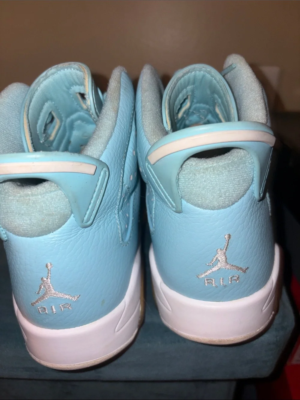Jordan Kids Light Blue Retro Sneaker